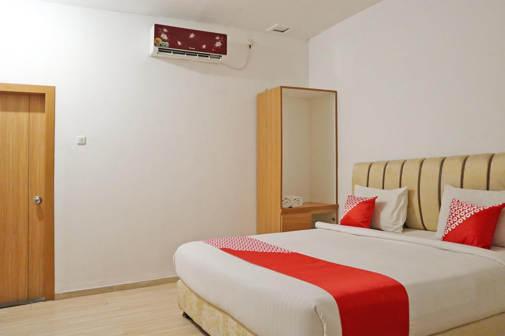 Hotel Oyo 1673 M Authentic Kost Man Padang  Esterno foto