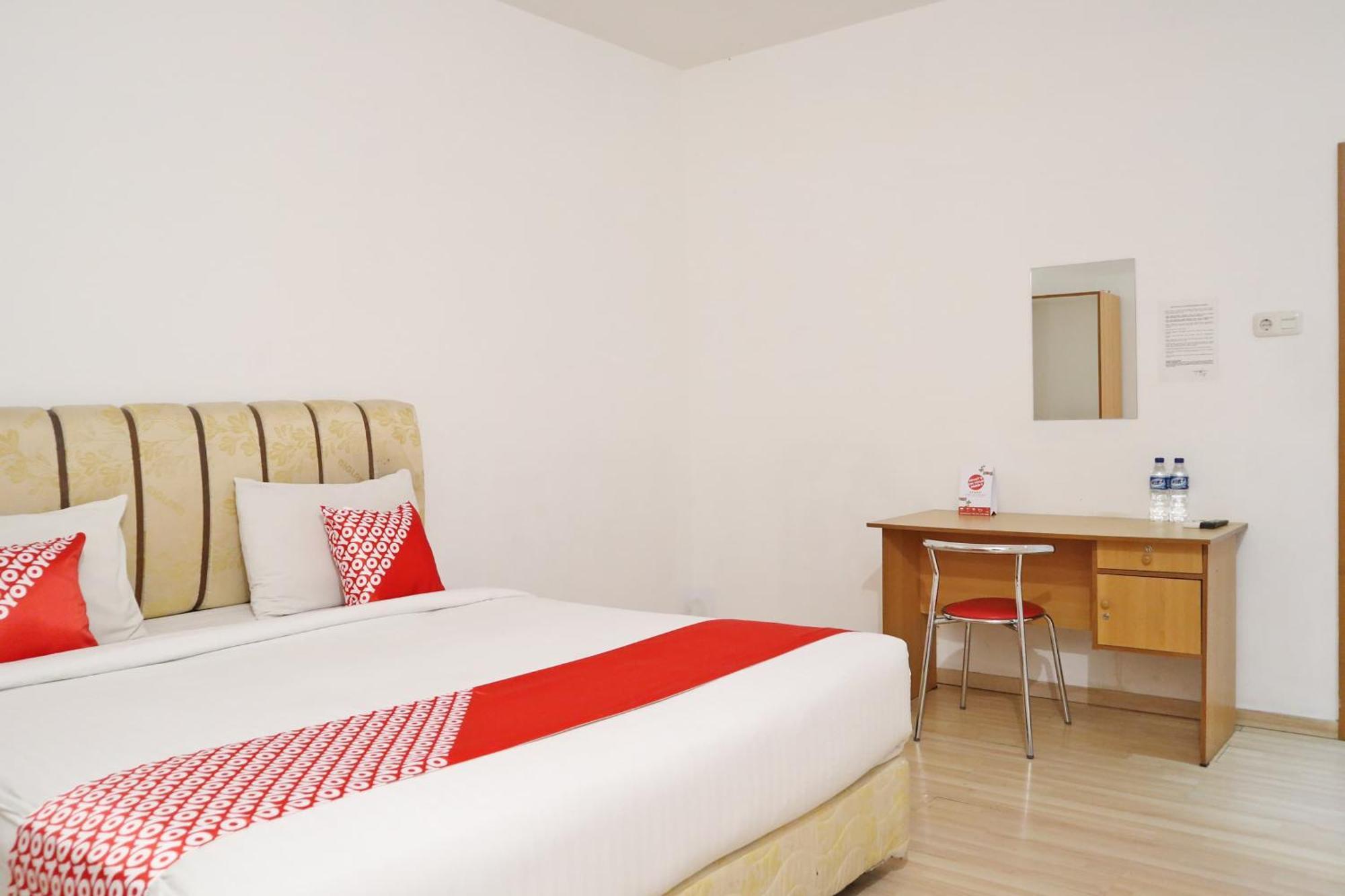 Hotel Oyo 1673 M Authentic Kost Man Padang  Esterno foto